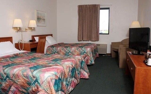 Centerstone Inn & Suites