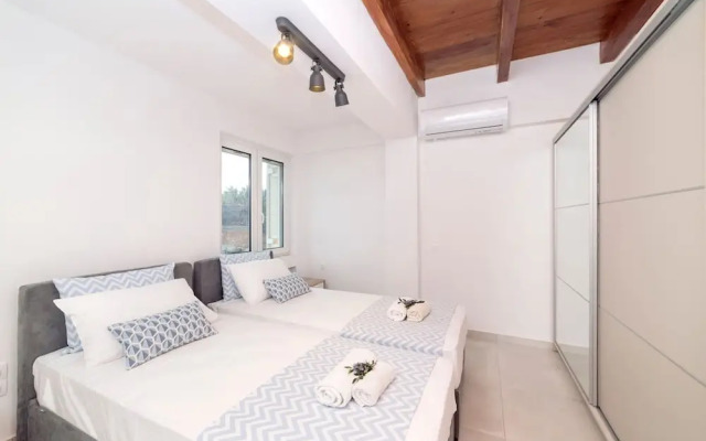 Villa Konstantinos Hilltop Vineyard Escape