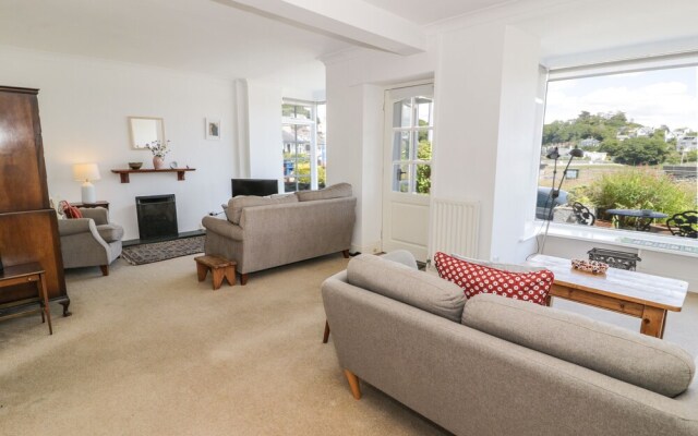 7 Ivy Terrace