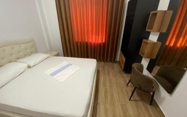 Central Park Hotel Ksamil