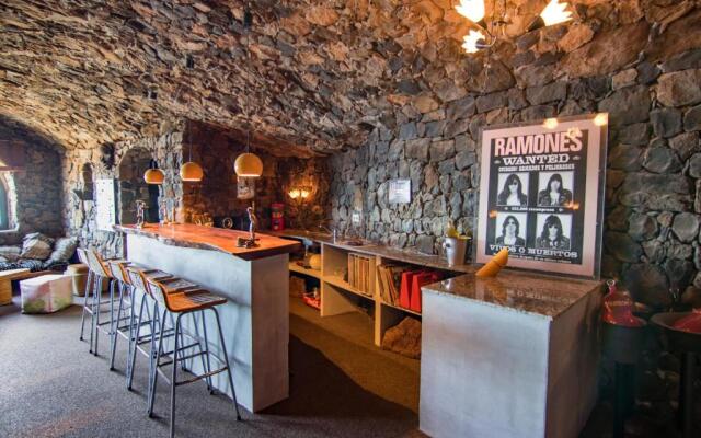 Exclusive Design Villa : 1080 m2, oceanfront, 2 swimming pools.