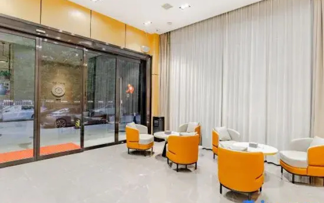 Yayur Hotel