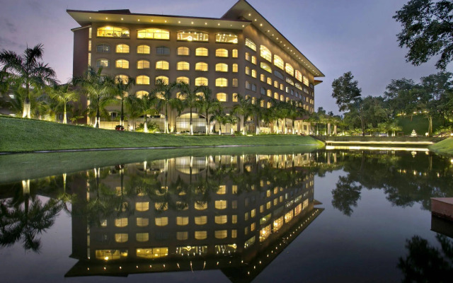 Grand Sultan Tea Resort & Golf