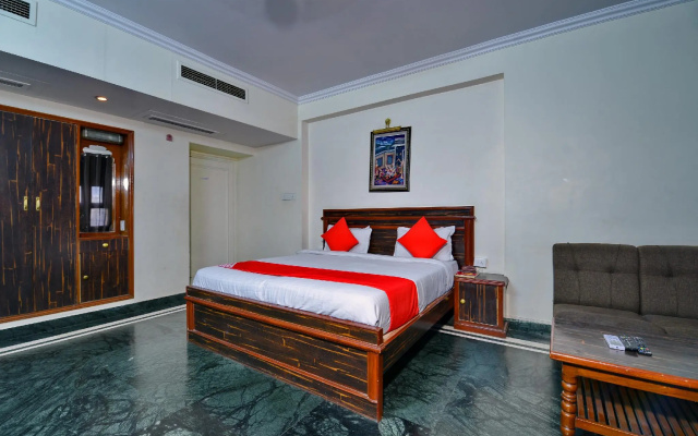 OYO 1298 Hotel Kohinoor – Guest Rooms – Jaipur
