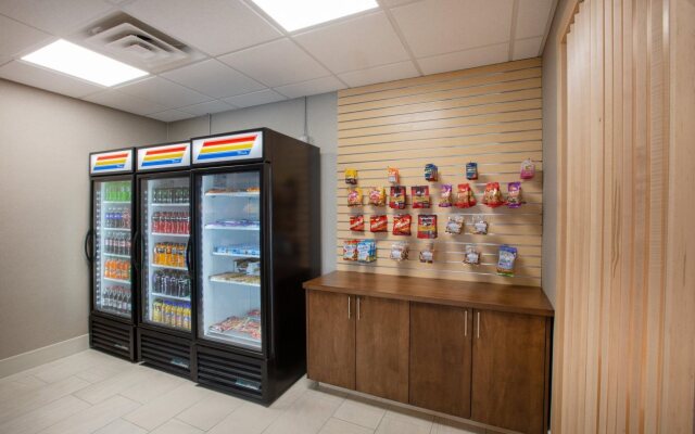 Holiday Inn Express Hotel & Suites Columbus by IHG