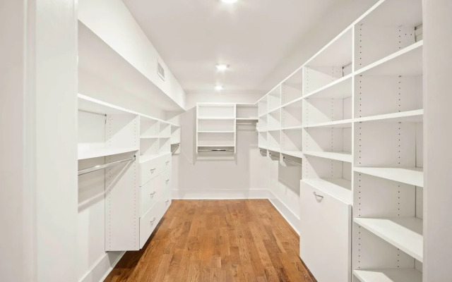 Modern Knoxville Gem: Near Campus & Eateries!