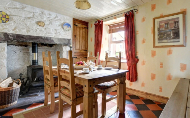 Fron Y Fron in Y Fron