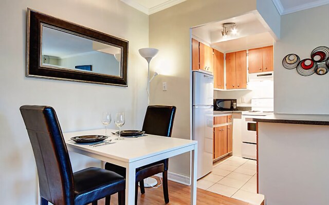 1-Bedroom Crescent Street by Hometrotting