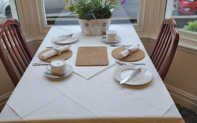 Ellie's Guest House