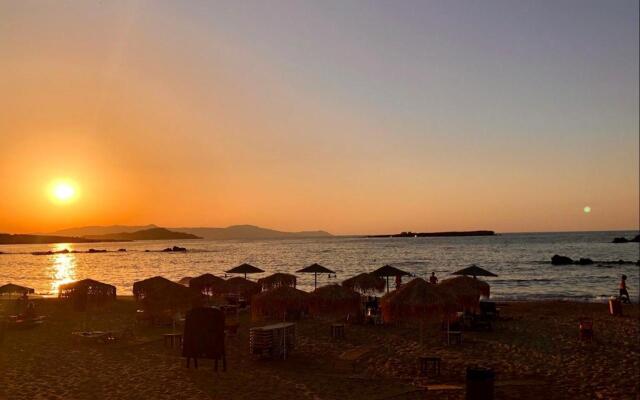 Cretan Sea View Apt 10mins to beach, old town, city