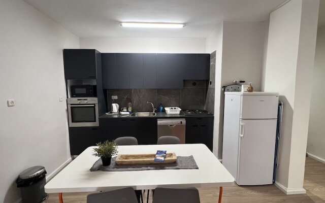 Gabriel Apartments - Jaffa Street - Next To Market