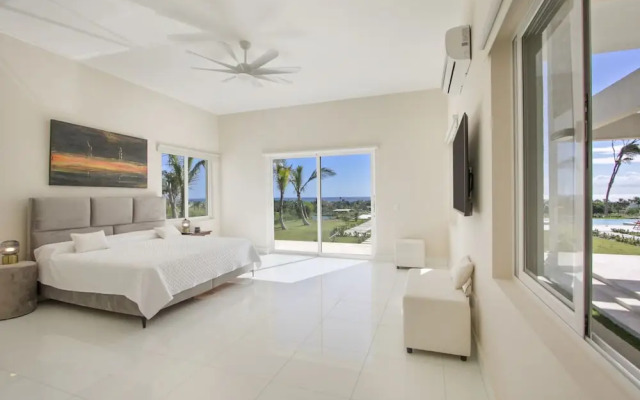 Stunning 6BR Villa With Ocean View in Cap Cana