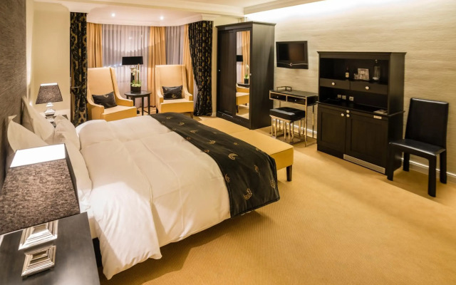 Hotel Business & More