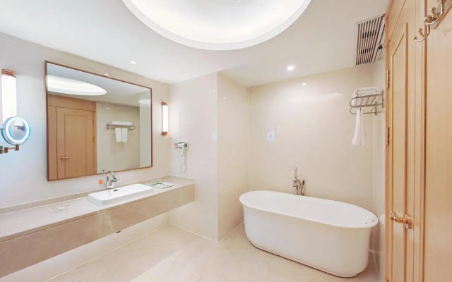 Yijia International Hotel