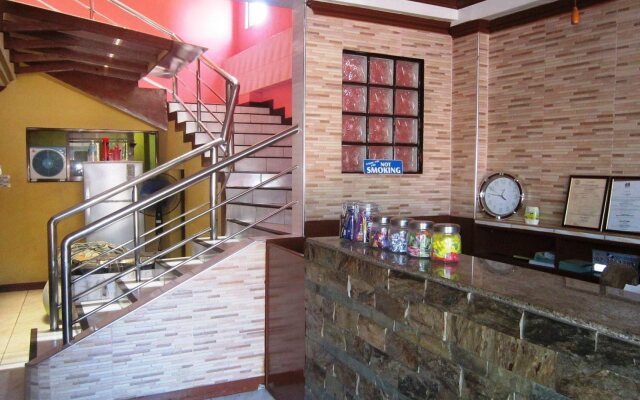 J & J Hotelier
