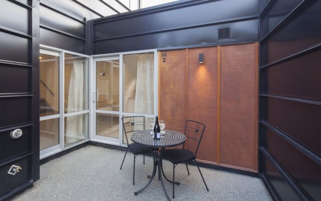 22 Hallenstein Apartments by Staysouth
