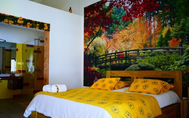 Coconut Grove Lodge