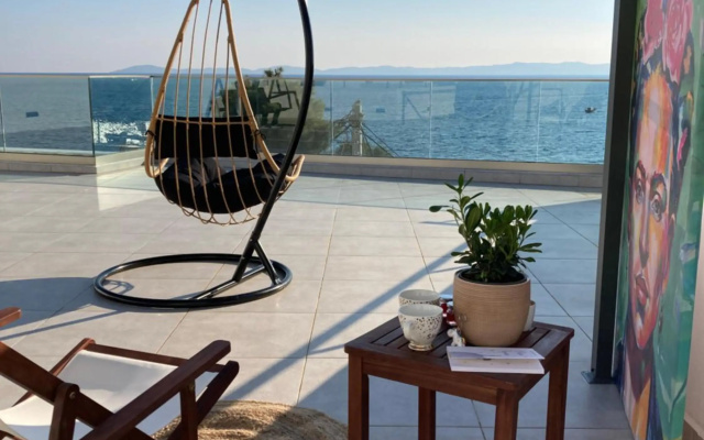 Wide Blue Luxury Suites