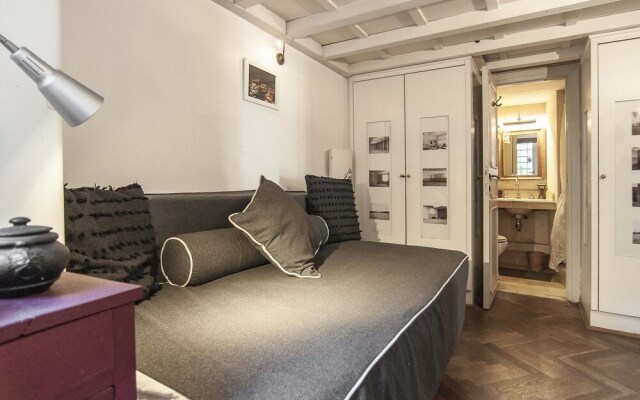 Rome an Aristocratic Apartment in Historic Palace Near the Piazza Navona