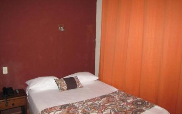 Alajuela City Hotel & Guest House