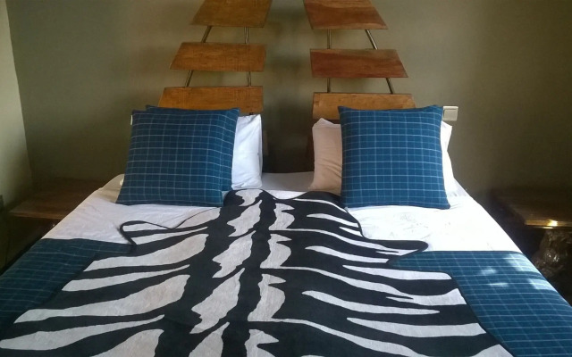 Weru Weru River Lodge