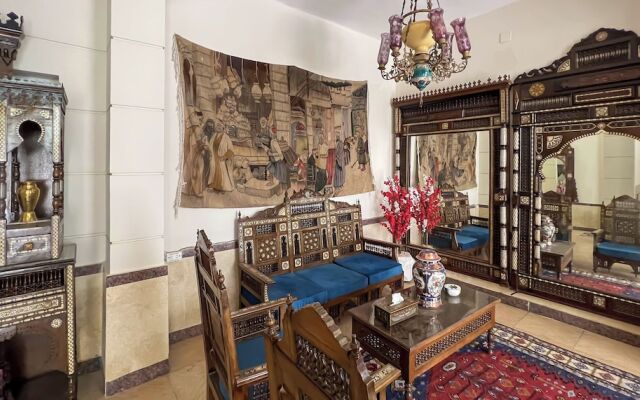 Osiris pyramids view inn