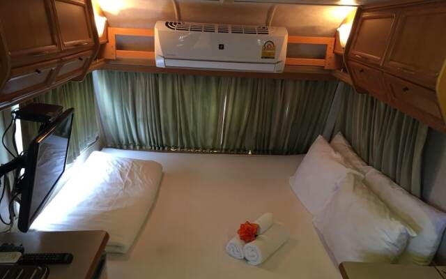 Loft Caravan Resort