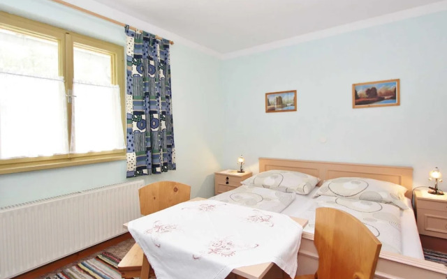 Cosy Apartment in Neukirchen near Krimmler Waterfalls