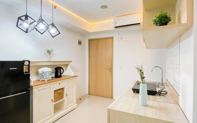 Neat Style 2Br Apartment Meikarta