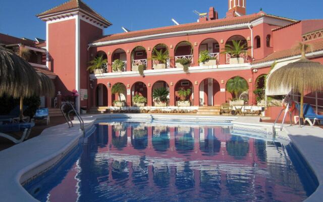 Hotel Los Arcos
