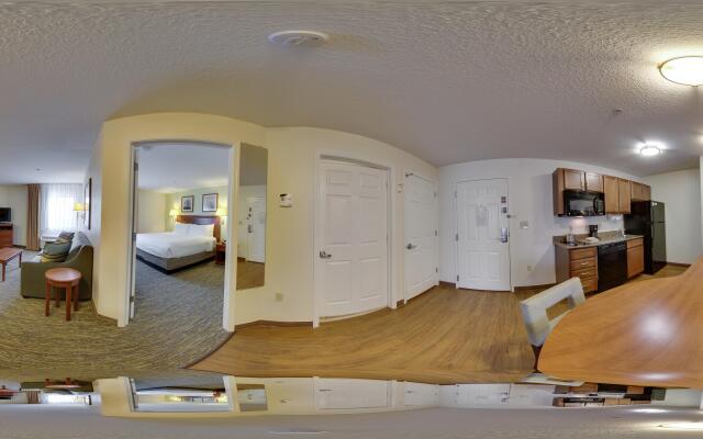 Candlewood Suites Jacksonville East Merril Road by IHG