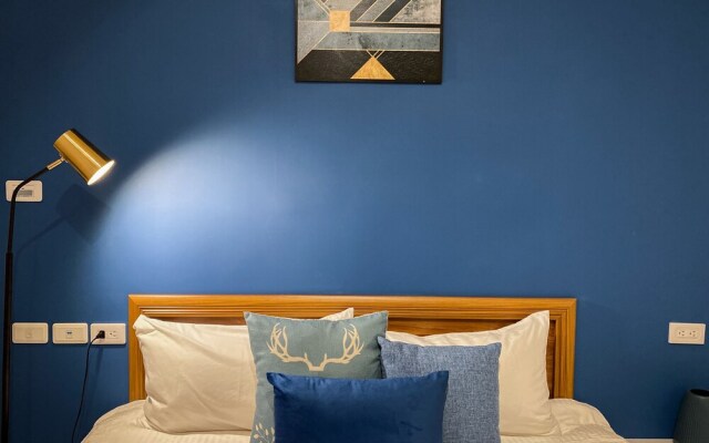 Eddie’s House Hostel