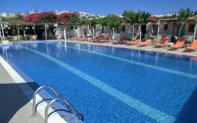 Santorini Camping/Rooms