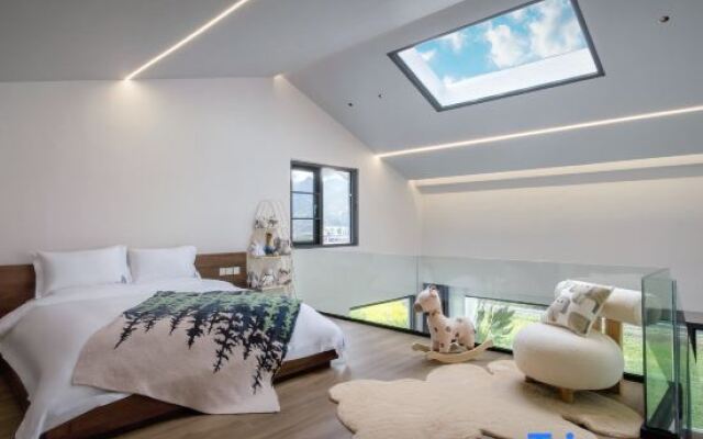 Xingyi Wanfeng Linyueqili B&B