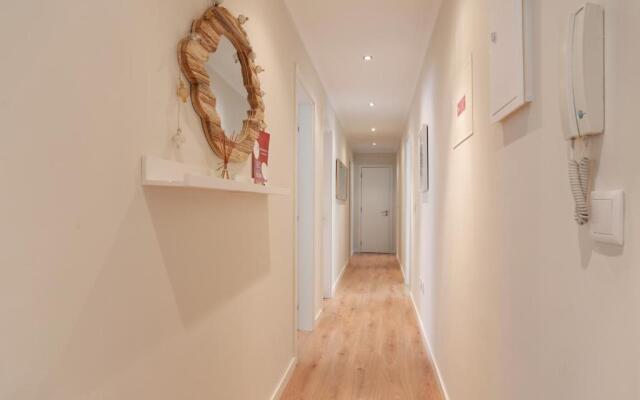 Stay like a local @ Almada cozy apartment