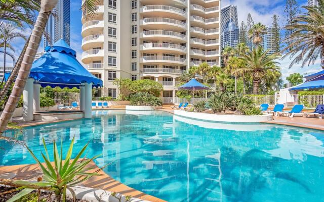 Soul Surfers Paradise 3 Bedroom Beach Apartment