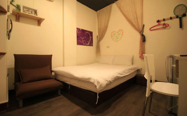 Fengjia Backers Hostel