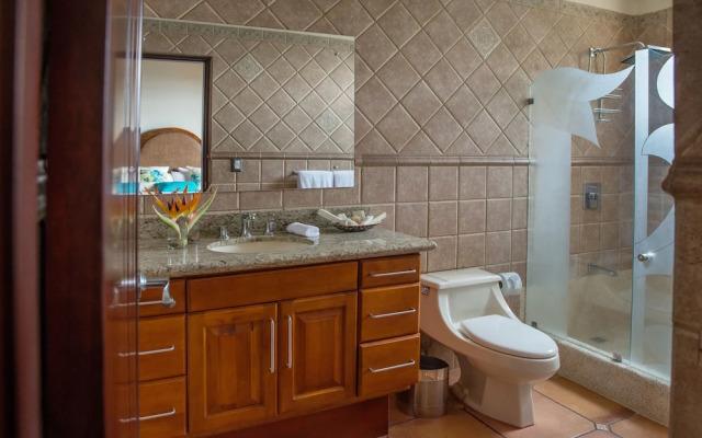 Hotel & Suites Residencia Pacifico