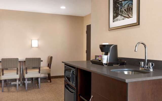 Wyndham Garden Niagara Falls Fallsview