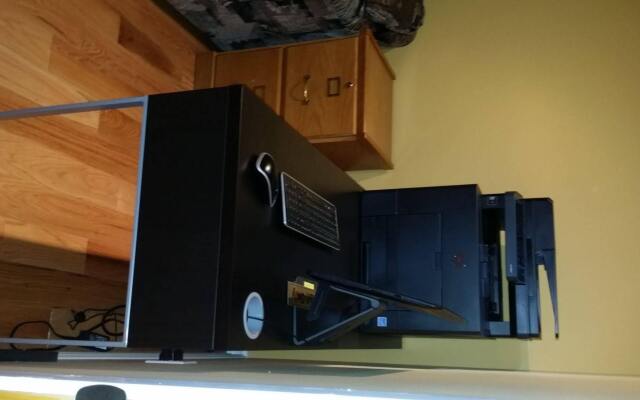 Eileen's Bed & Breakfast - Guest House