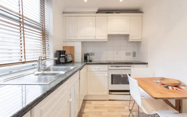 Mayfair Suites near Bond Street