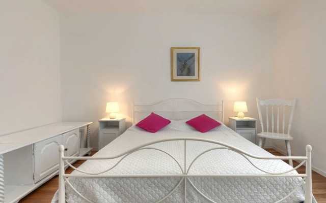 Laura Pula in Pula With 3 Bedrooms and 3 Bathrooms