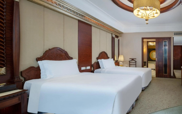 Regal Palace Hotel