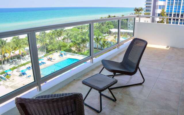 Seacoast Suites on Miami Beach
