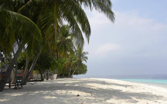 Madi Finolhu Guesthouse