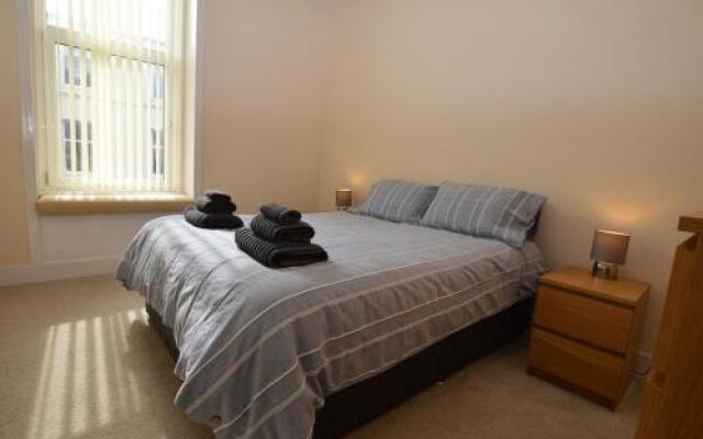 Town View Apartment
