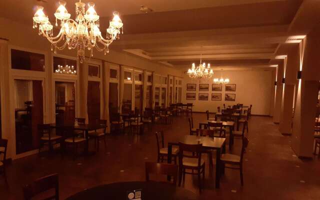 Howard Johnson by Wyndham Chascomus