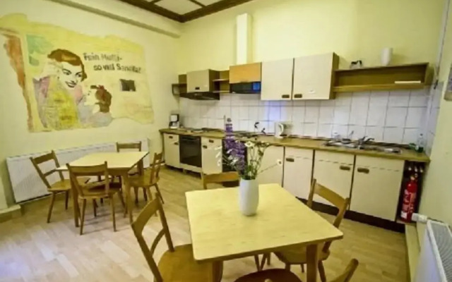 Campinghotel Eulenburg - Hostel
