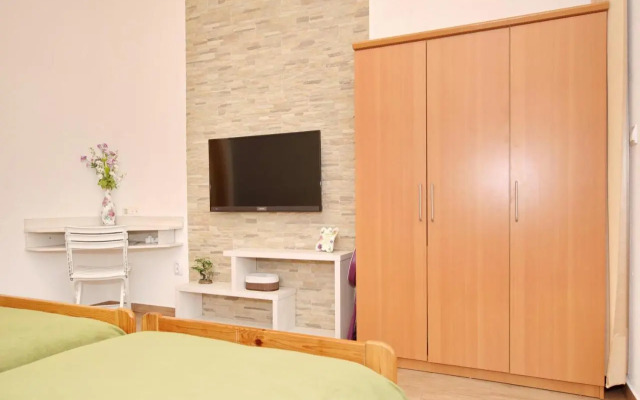 Studio close to the beach - Zadar Borik
