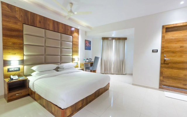Aura One Hotel